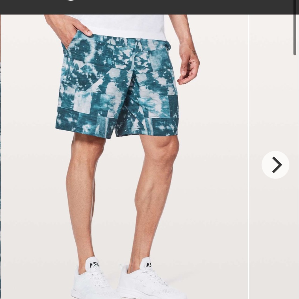 Mens Lululemon Pace Breaker blue Geo pattern Shorts 9” OOM liner sz Medium